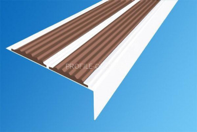 Алюминиевый противоскользящий угловой порог 70х22 мм с резиновыми вставками АУ-70-Краш белый глянец-коричневый 3 м