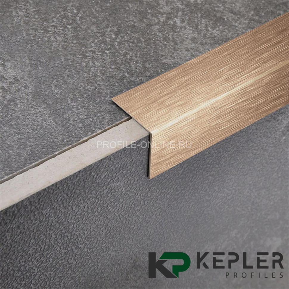 Равнополочный уголок 40х40 мм из нержавеющей стали SS 304 FSAP002-40-RS S.S.304 розовое золото сатинированное 3 м