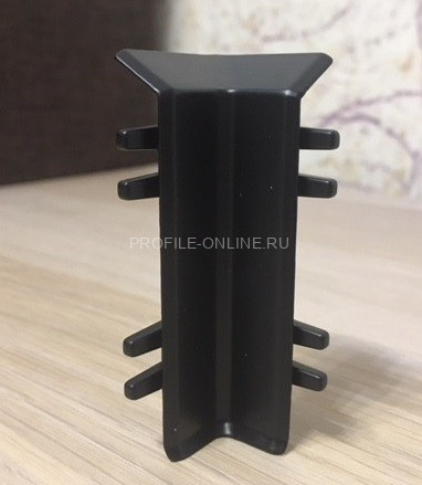 Внутренний уголок для напольного плинтуса ПТ-70 металл черный