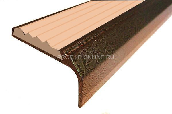 Алюминиевый угловой противоскользящий порог с резиновой вставкой 42х23 мм АУ-42/23-Антик медь-бежевый 3 м