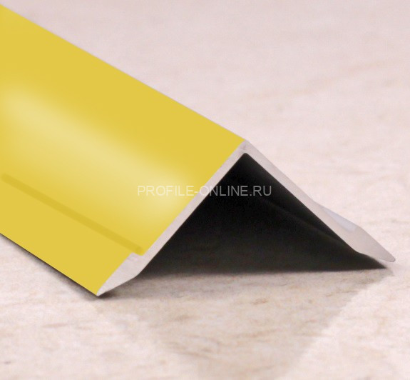 Алюминиевый порог угловой внутренний 21х21 мм ПО-21х21 золото глянец 2,7 м