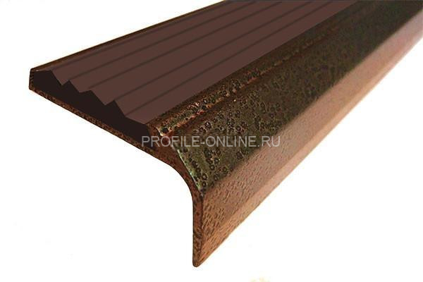 Алюминиевый угловой противоскользящий порог с резиновой вставкой 42х23 мм АУ-42/23-Антик медь-темно-коричневый 3 м
