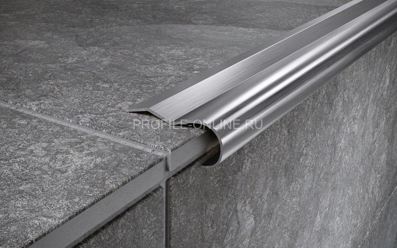 Угловой нержавеющий порог стальной 40х8 мм FCR 8 M сатинированная сталь 270 см