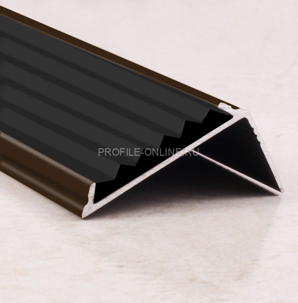 Угловой порог алюминиевый противоскользящий с резиной 38х23 мм ПО-38х23 бронза глянец-черный 2,7 м