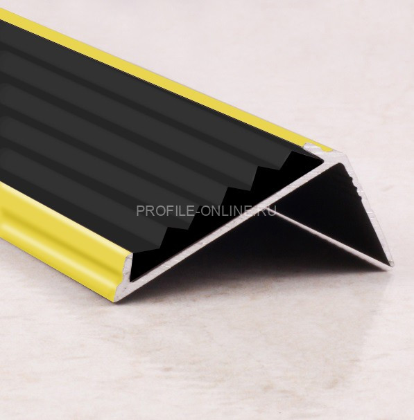 Угловой порог алюминиевый противоскользящий с резиной 38х23 мм ПО-38х23 золото глянец-черный 2,7 м