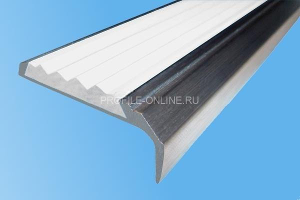 Алюминиевый угловой противоскользящий порог с резиновой вставкой 42х23 мм АУ-42/23 без покрытия белый 2,7 м