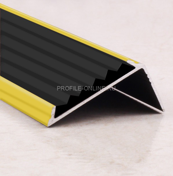 Угловой порог алюминиевый противоскользящий с резиной 38х23 мм ПО-38х23 золото матовое-черный 2,7 м