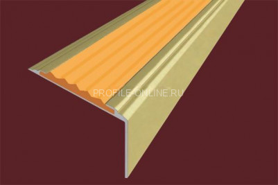Алюминиевый угловой противоскользящий порог с резиновой вставкой 20х38 мм АУ-38-Анод золото-оранжевый 2,7 м