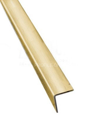 Латунный уголок равносторонний 25х25 мм шлифованный 270 см