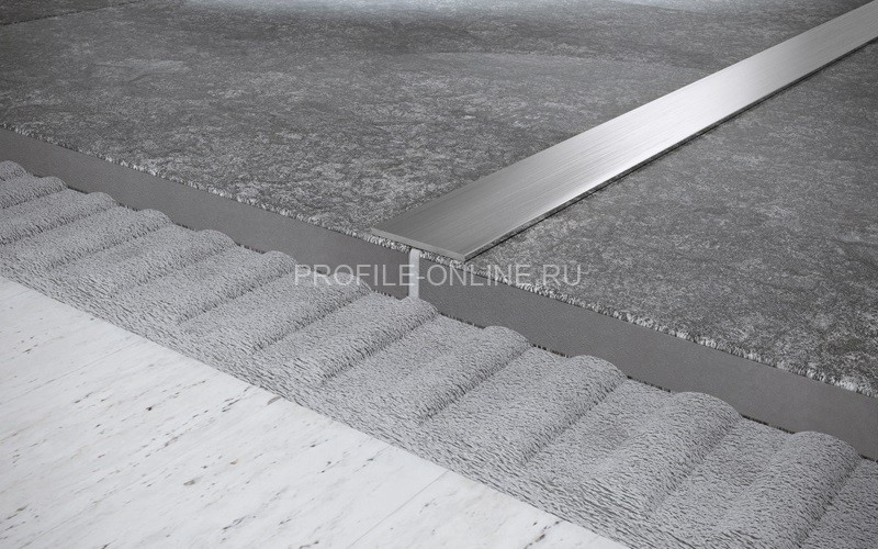 Нержавеющая полоса стальная 90 мм FB 90 S сатинированная сталь 300 см