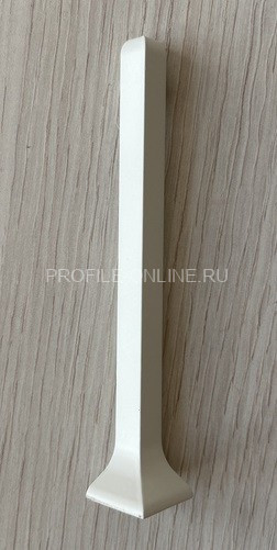 Наружный уголок для напольного плинтуса ПЛ-60 белый муар