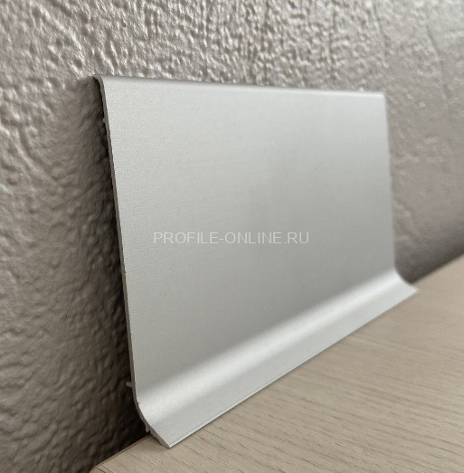 Алюминиевый плинтус напольный 100 мм ПТ-100 серебро 3 м