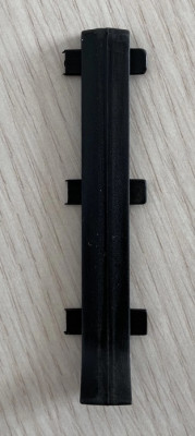 Стык для напольного плинтуса Диал ПЛ-60ст черный