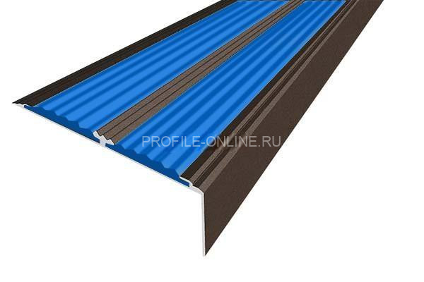Алюминиевый противоскользящий угловой порог 70х22 мм с резиновыми вставками АУ-70-Анод коньяк-синий 3 м