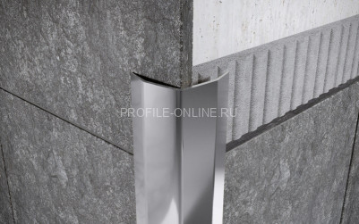 Нержавеющий уголок стальной с загнутыми краями 20х20 мм FD 20 P полированная сталь 300 см