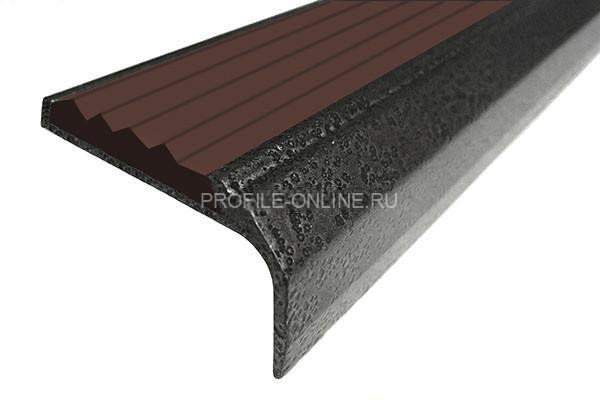 Алюминиевый угловой противоскользящий порог с резиновой вставкой 42х23 мм АУ-42/23-Антик серебро-темно-коричневый 2,7 м