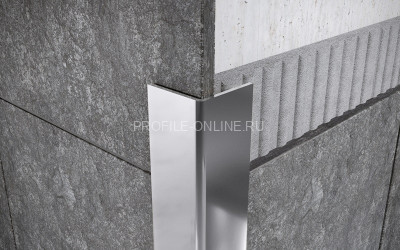 Нержавеющий уголок стальной 50х50 мм FL 50 P полированная сталь 300 см