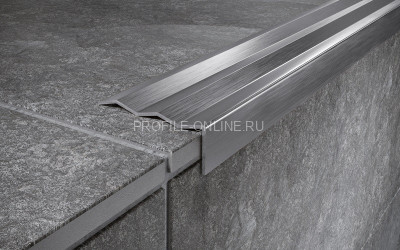 Угловой нержавеющий порог стальной 40х10 мм FCA 10 M сатинированная сталь 270 см