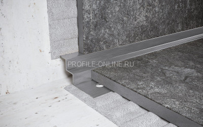 Нержавеющий профиль стальной для внутренних углов закладной лесенкой 10 мм FW 10 S сатинированная сталь 270 см